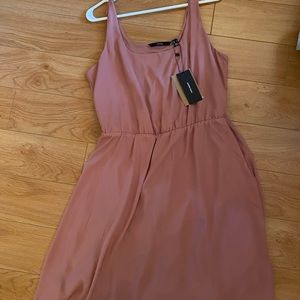 Pink / Beige sleeveless Vero Moda dress. Never worn, size large, sits above knee